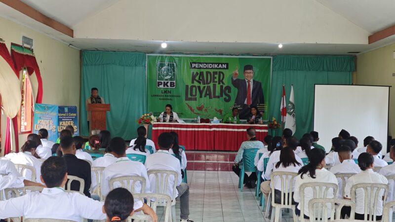 Puluhan Kader Loyalis Milenial PKB Sikka mengikuti pendidikan politik (18/10/25) hotel Permatasari ) Maumere.