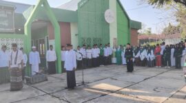PCNU Kabupaten Sikka menggelar aapel memperingati hari santri nasional di halaman kantor PCNU Sikka (22/10/25)