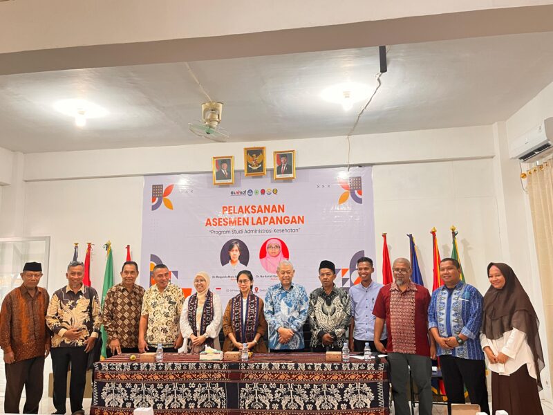  Tim Asesor didampingi Rektor Universitas Muhamadyah Maumere dan tim (Sumber foto ; Unimof)