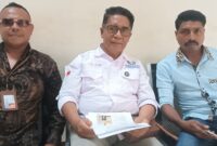 Tiga kuasa hukum pelapor dari Lembaga Bantuan Hukum (LBH) Sinar Keadilan Maumere, Marianus Reinaldis Laka, S.H, Yohanes Yusti Moan Bao, S.H dan  Agustinus Haryanto Jawa .