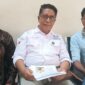 Tiga kuasa hukum pelapor dari Lembaga Bantuan Hukum (LBH) Sinar Keadilan Maumere, Marianus Reinaldis Laka, S.H, Yohanes Yusti Moan Bao, S.H dan  Agustinus Haryanto Jawa .