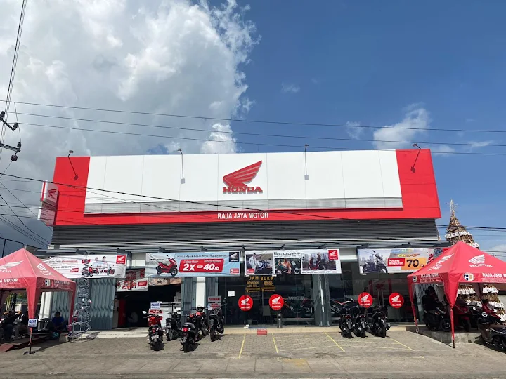 CV. Raja Jaya Motor yang beralamat di Jalan Nong Meak No. 56, RT 005/RW 006, Kabupaten Sikka, NTT 