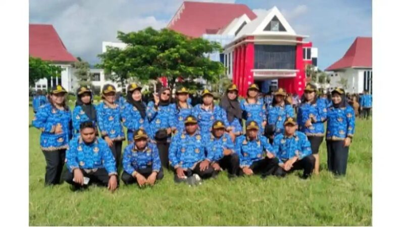 Pegawai Pemerintah Kabupaten Sikka,diangkat menjadi Pegawai Pemerintah dengan Perjanjian Kerja (PPPK) paruh waktu, Senin 5 Januari 2026. (Foto: Dinas Kominfo Sikka)