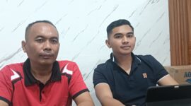 Kasat Reskrim Polres Sikka, IPTU Reinhard Dionisius Siga yang didampingi Kanit Pidum Satreskrim Polres Sikka, AIPTU I Nengah Redi, saat menyampaikan keterangan kepada media ini di Mapolres Sikka, Kamis (2/4/2026) siang.