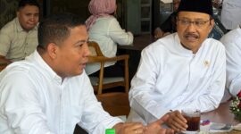 Bupati Sikka, Juventus Prima Yoris Kago saat berdialog dengan  Menteri Sosial RI, Saifullah Yusuf di Kantor Kemensos RI, Jakarta, Senin (13/4/2026).

