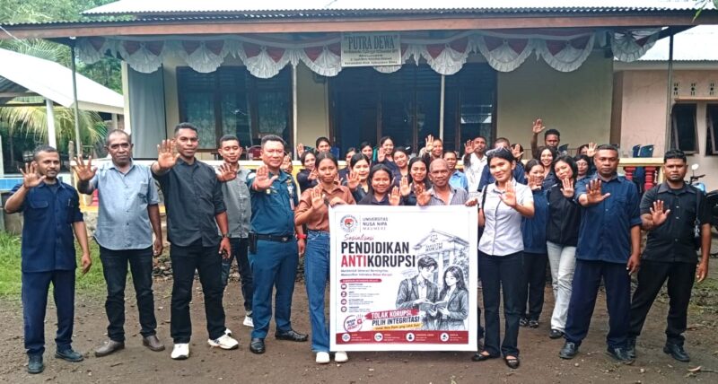 Sosialisasi Anti Korupsi Mahasiswa FH Unipa kepada karyawan  LKM Putra Dewa 
