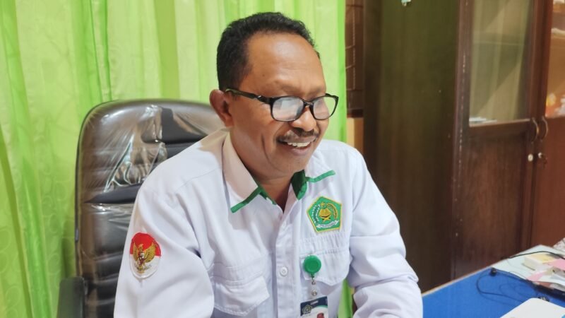 Pelaksana Tugas (Plt.) Kepala Kantor Kementerian Agama Kabupaten Sikka, Muhammad Saifuddin