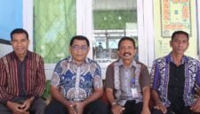 Keterangan foto:Pengurus PGRI Kab.Sikka dan TaGSi Kab.Sikkaa dalam konfrensi pers, Kamis (6/8/2026) pagi.