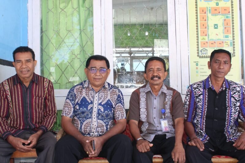 Keterangan foto:Pengurus PGRI Kab.Sikka dan TaGSi Kab.Sikkaa dalam konfrensi pers, Kamis (6/8/2026) pagi.