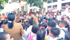 Bupati Sikka saat Healing bersama siswa SDI Iligetang, Senin, 31/08/2026
