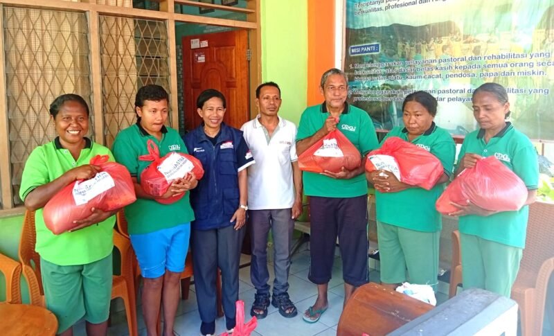 Bantuan ASTRA Grup kepada Warga ODGJ Panti Dymphna Maumere